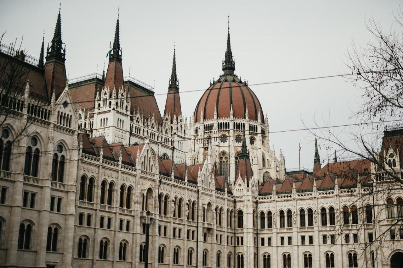 Parliament Exclusive Gallery Budapest Exterior photo