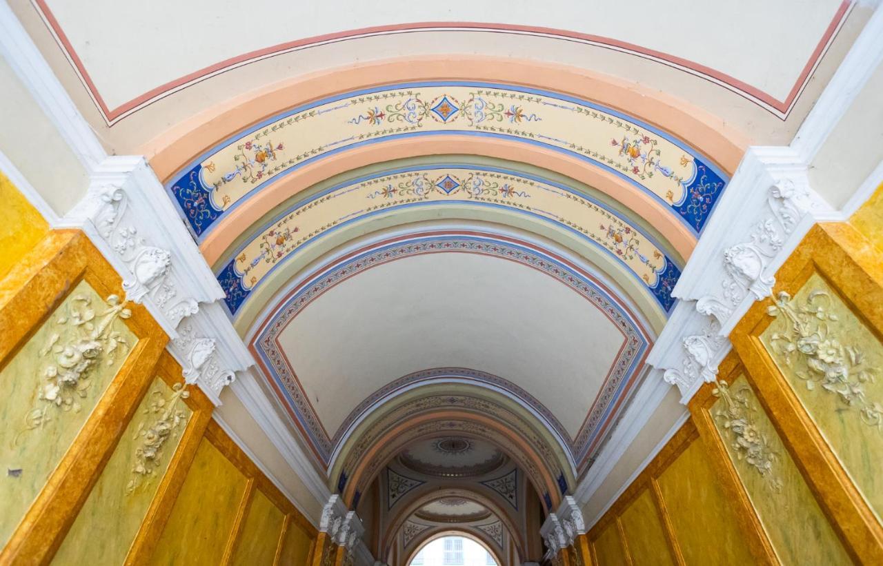 Parliament Exclusive Gallery Budapest Exterior photo